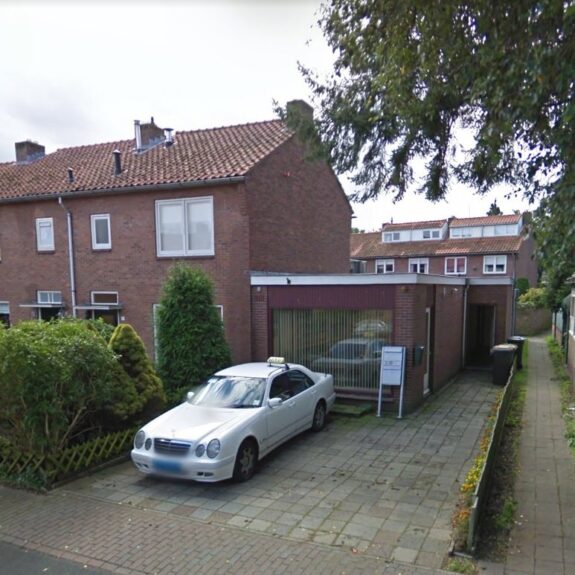 Schering 2, Laren