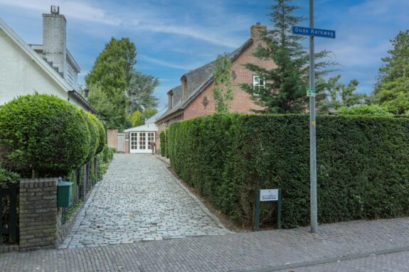 Oude Kerkweg 9, Laren