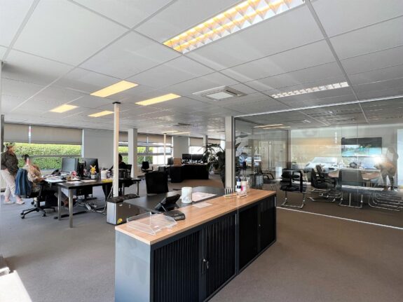 Hogeweyselaan 221, Weesp
