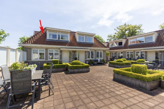 Plein 1945 15, Laren