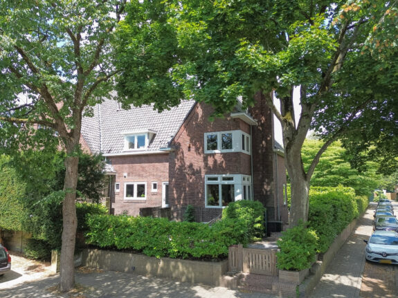 Tesselschadelaan 15, Hilversum