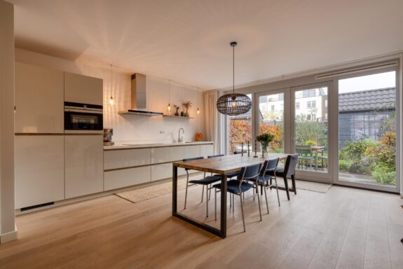 Muyderban 4, Muiden