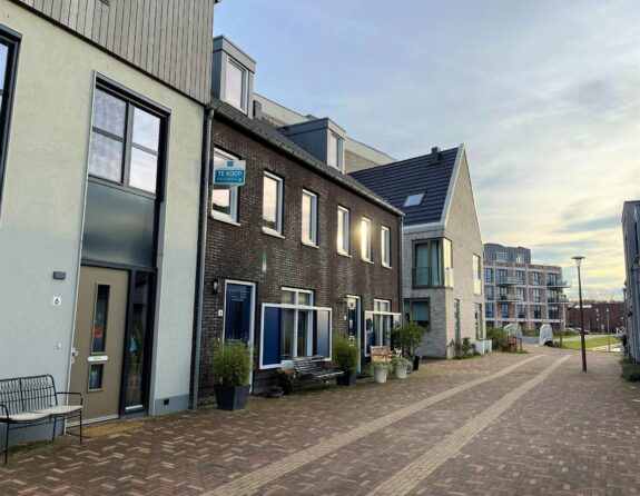 Muyderban 4, Muiden