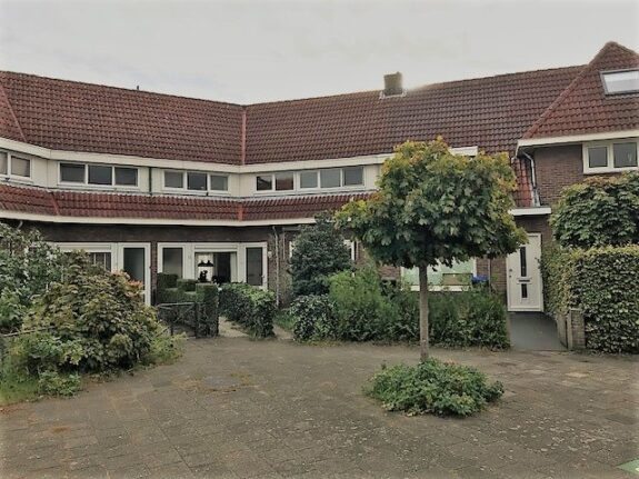 E. de Bruynstraat 9, Naarden