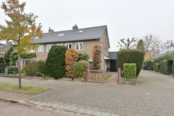 Vogelkersstraat 29, Bussum