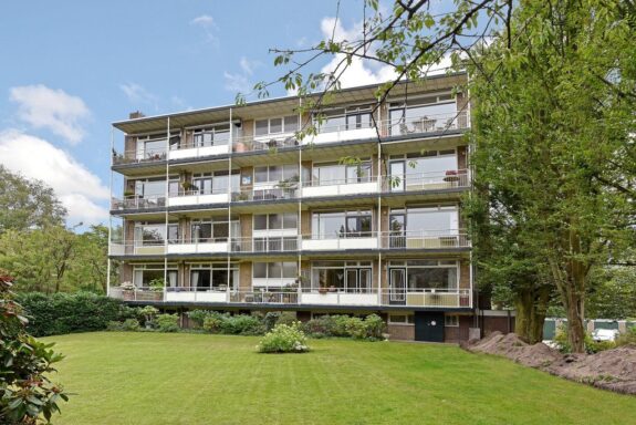 Middenlaan 7, Bussum