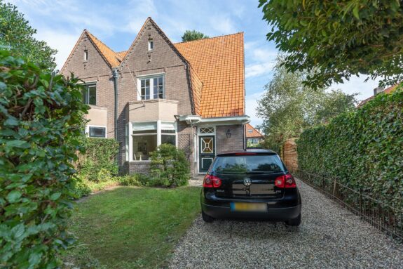 Meerweg 28, Bussum