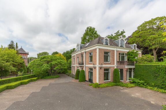 Lindelaan 1, Bussum