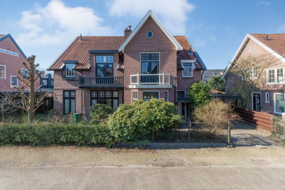 Ruthardlaan 32, Bussum