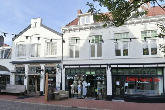 Nassaustraat 1E, Bussum