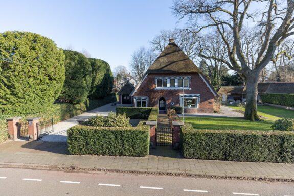 Groot Hertoginnelaan 33, Bussum