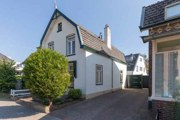 Landstraat 74, Bussum