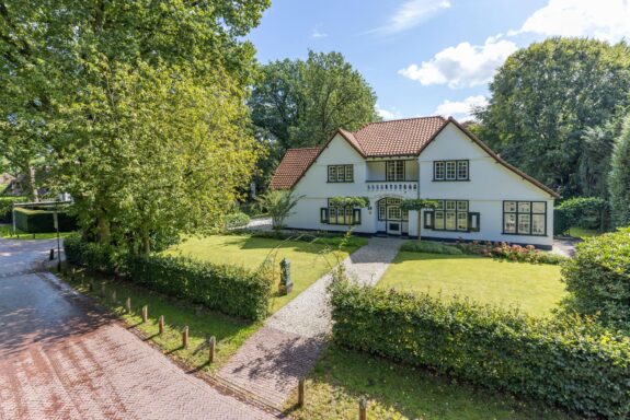Oud Blaricummerweg 40, Laren