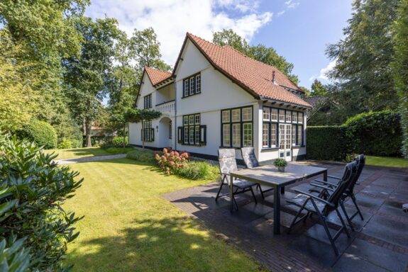 Oud Blaricummerweg 40, Laren