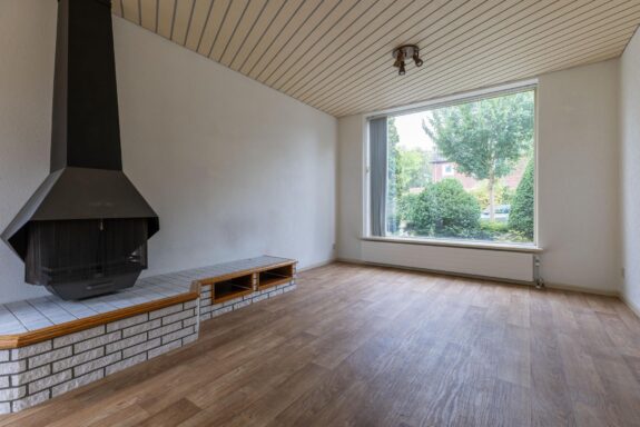 Mackaylaan 1, Naarden