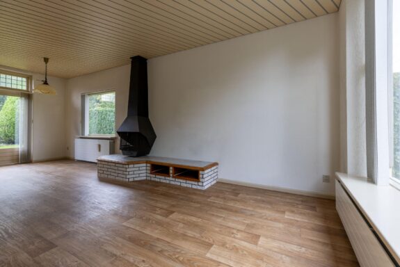 Mackaylaan 1, Naarden