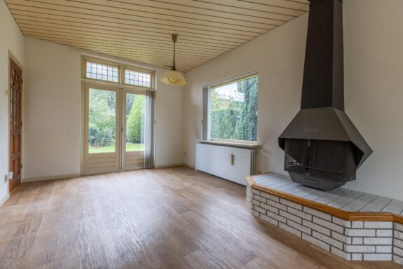 Mackaylaan 1, Naarden