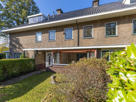 Heuvellaan 18, Bussum