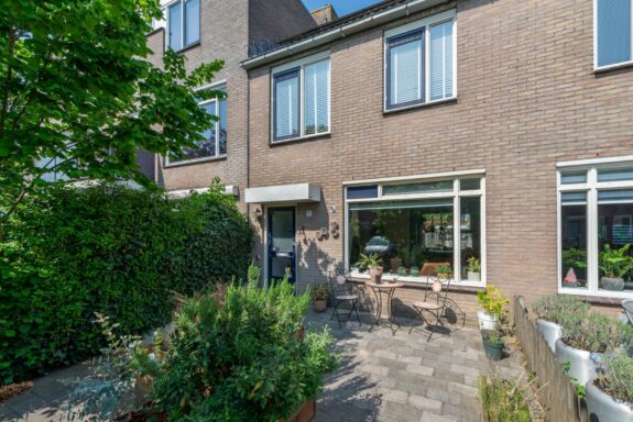 Dinkel 13, Huizen