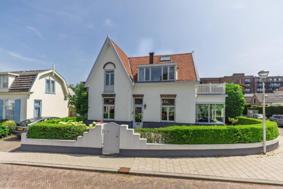 Iepenlaan 19, Bussum