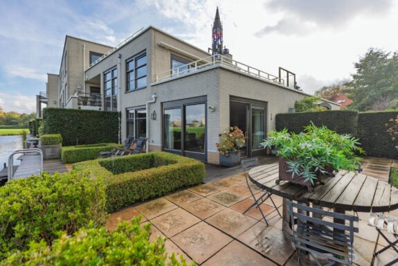 Thierenshof 1, Naarden