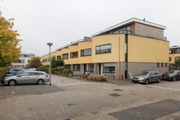Eva de Wildeplantsoen 4, Weesp