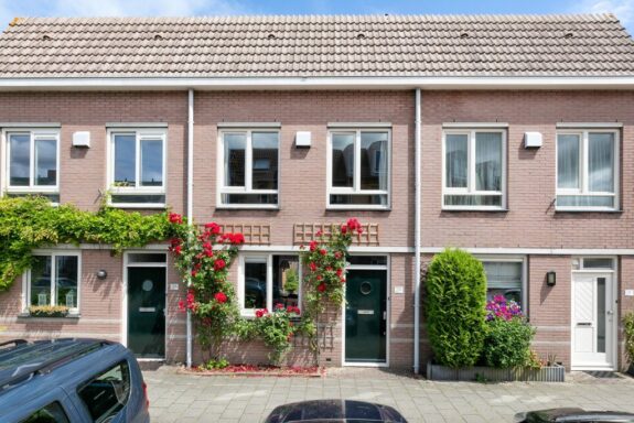 Papelaan 2b, Weesp