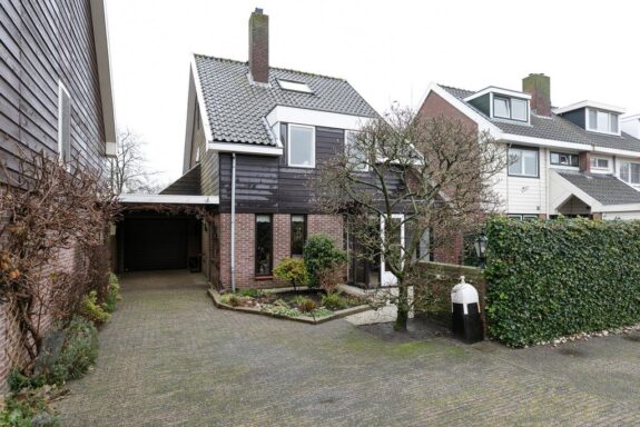 Petersburg 2, Nigtevecht