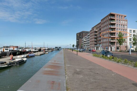 Cas Oorthuyskade 236, Amsterdam