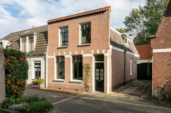 Sam van Gentsteeg 7, Weesp