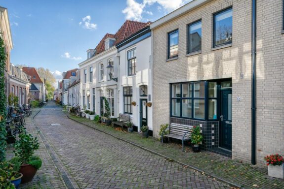 Middenstraat 52, Weesp