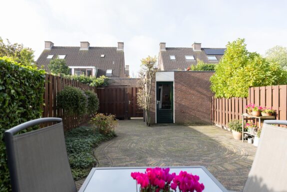 M.Dotingalaan 97, Weesp
