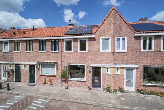 Pastoor Jansenstraat 8, Weesp