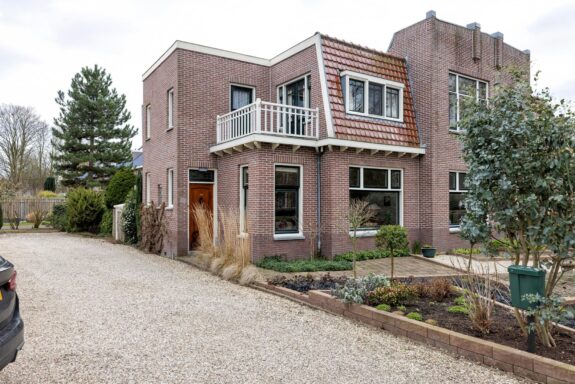 Buitenveer 37, Weesp