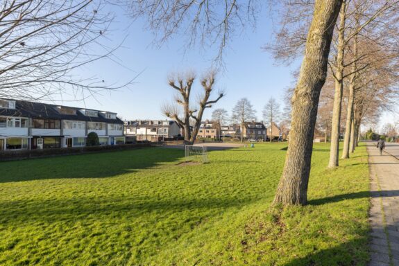 M.Dotingalaan 166, Weesp